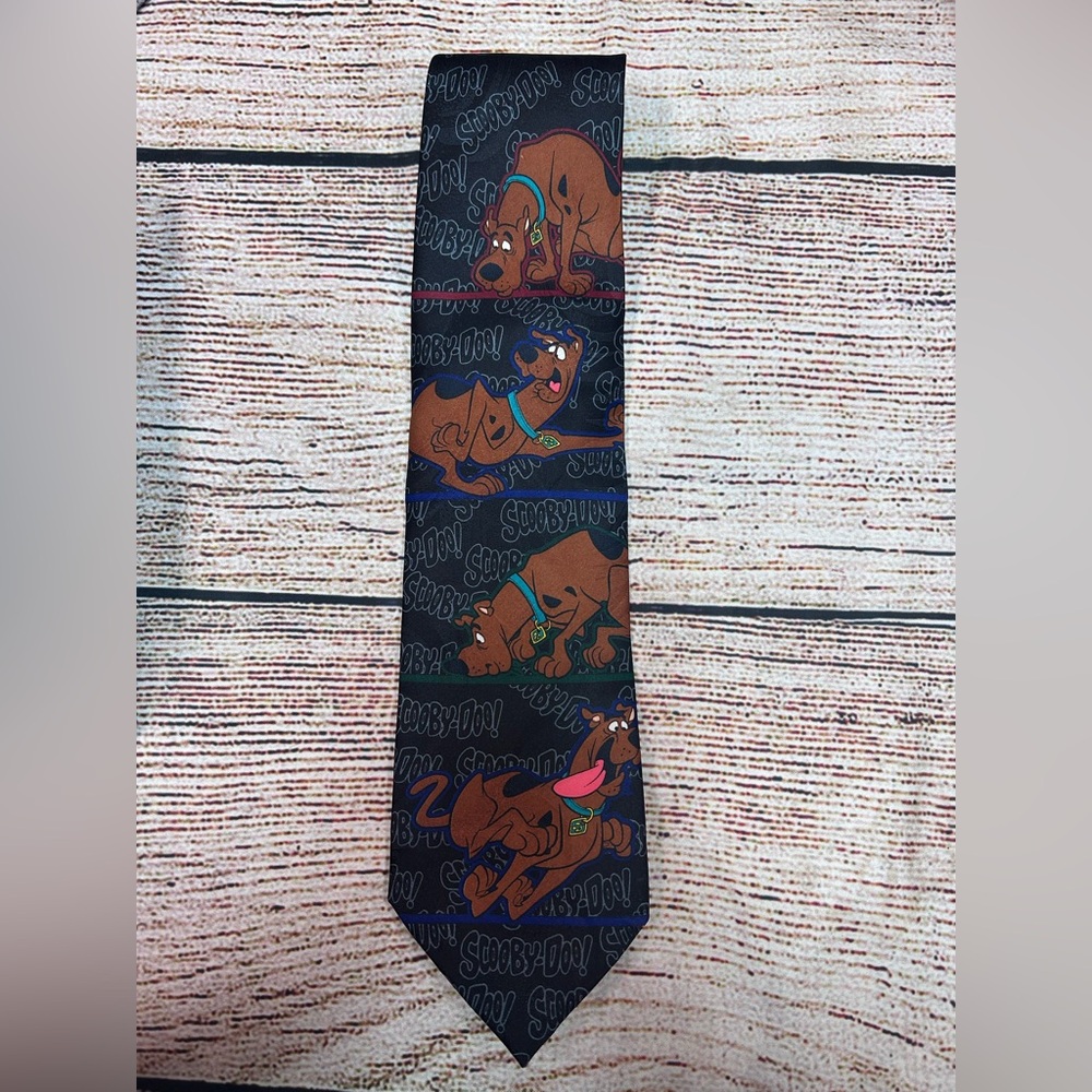 Vintage 1998 Scooby-Doo Neck Tie Hanna-Barbera Cartoon Network Polyester Novelty